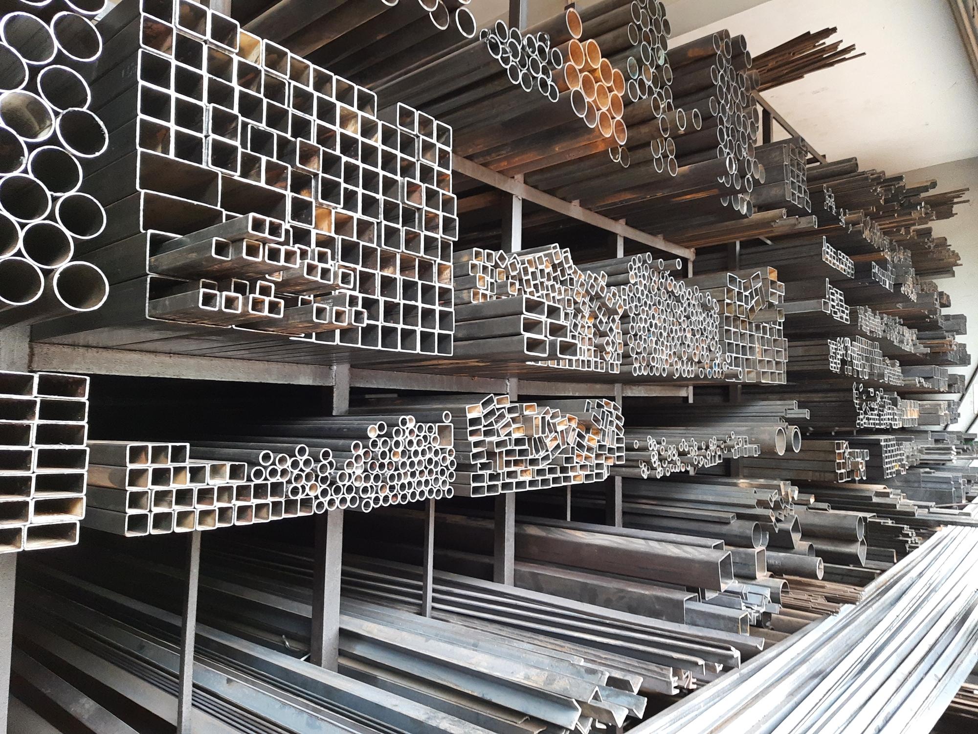 Storage of different mild steel products in a warehouse