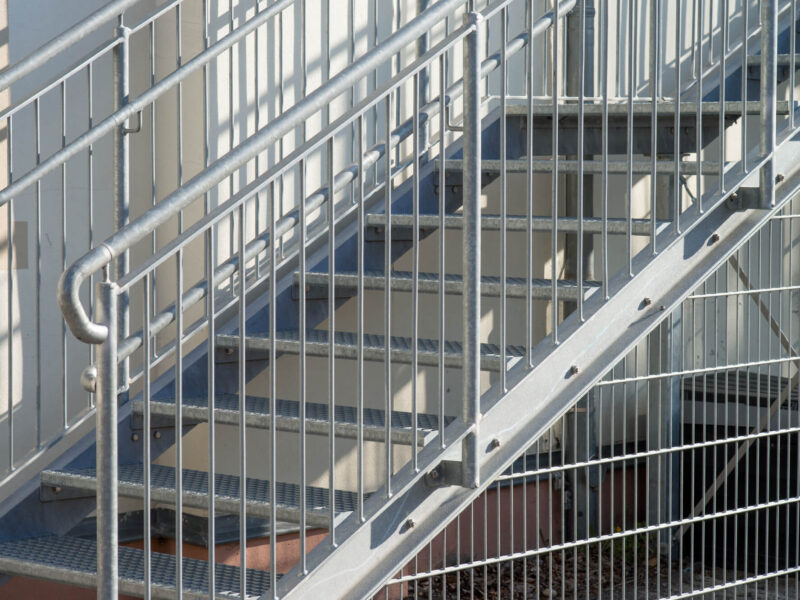 steel-railings-and-staircase-minimum-height steel-railings-and-staircase-minimum-height
